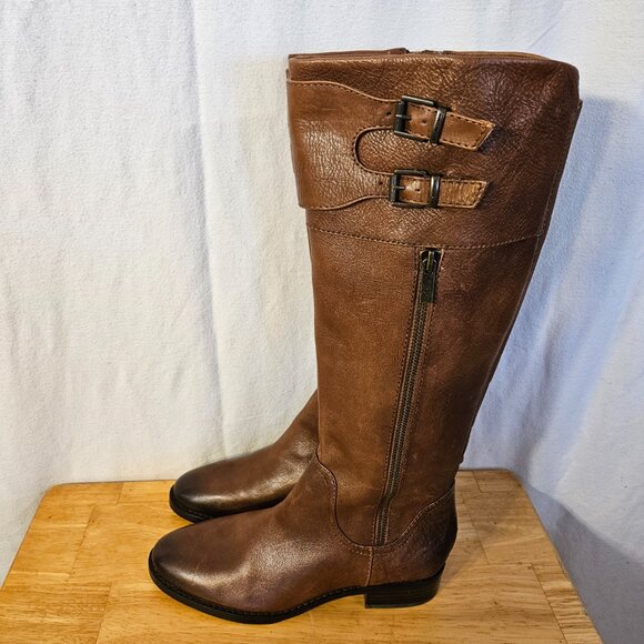 Women's boots by Arturo Chiang.  -- ITEM #1939 - Picture 2 of 8